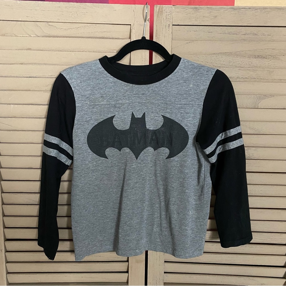 Old Navy Girls’ Batman Size 8 Long Sleeve Tee w/Gray stripes